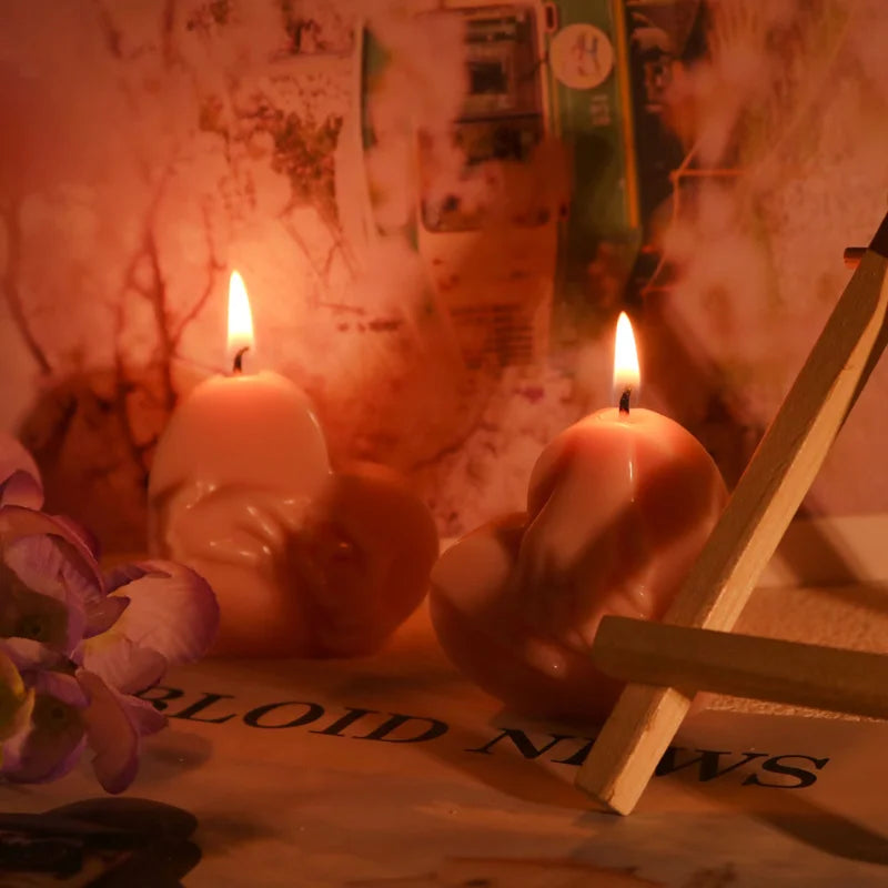 Silikon-Kerzenform mit romantischer Paarhand im Herzen, DIY-Duftwachs und -Seife zum Valentinstag, DIY-Bastelformen zum Thema Liebe