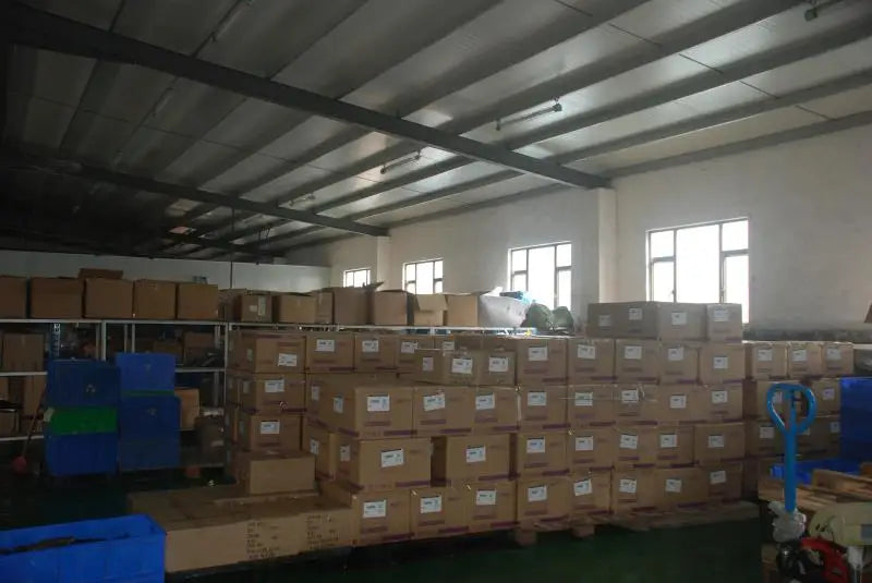 Consolador de puño al por mayor, súper suave, realista, largo, de doble cabeza, con forma de mano, juguete de puño cerrado.