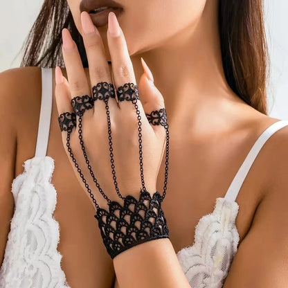 Pulseras románticas vintage de encaje negro con cadena para los dedos, anillos de metal, pulseras de eslabones, joyería gótica de moda para mujer.