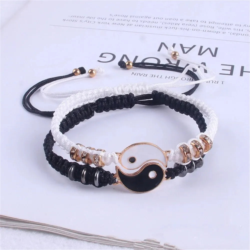 Conjunto de 2 joyas para pareja, pulsera de Tai Chi en blanco y negro, cadena ajustable, estilo sencillo, joyería de uso diario.