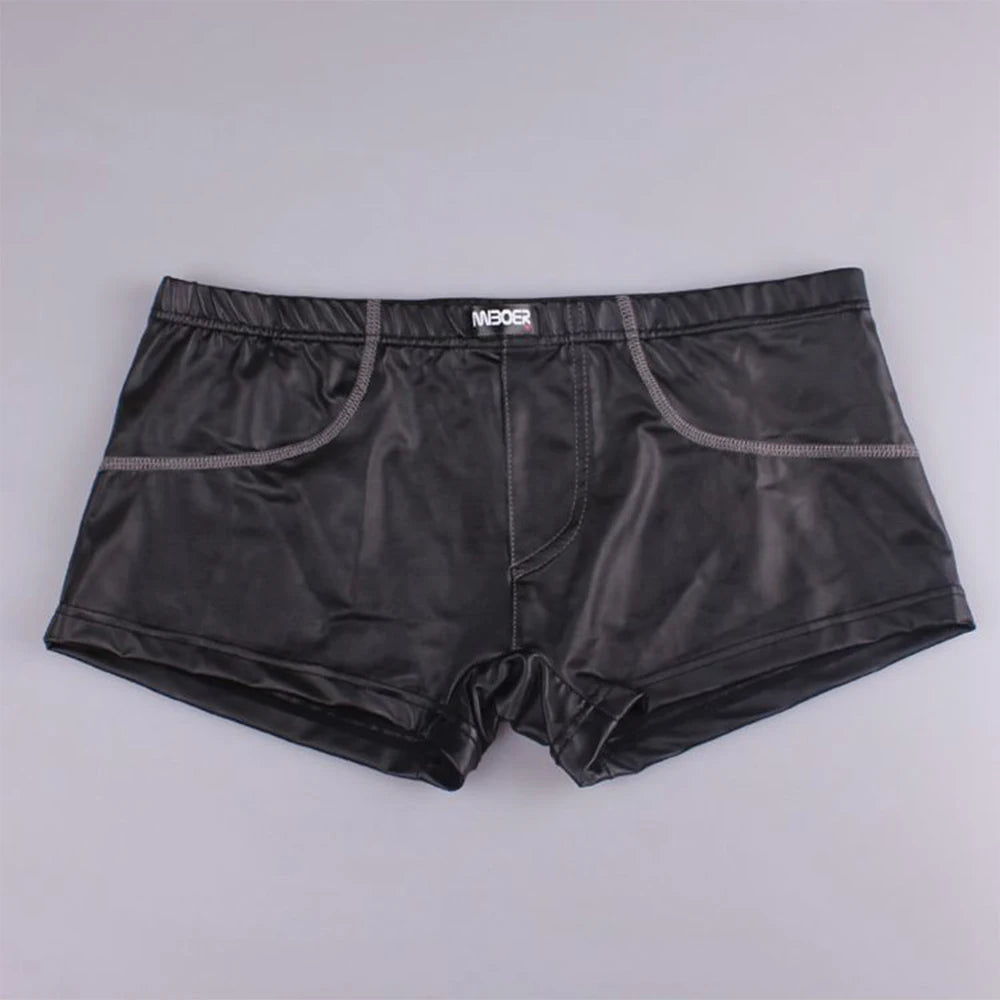 Calzoncillos bóxer de efecto mojado para hombre, pantalones cortos negros de tiro bajo, ropa interior sexy para discoteca, calzoncillos de piel sintética, lencería